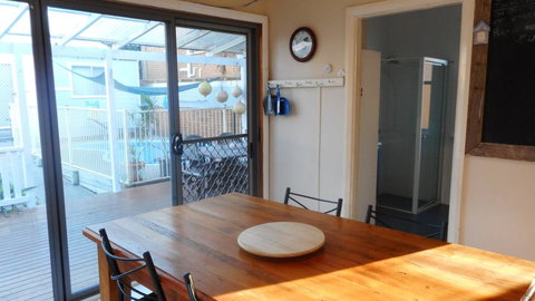 Hightide At South West Rocks - Darwin Holiday 0