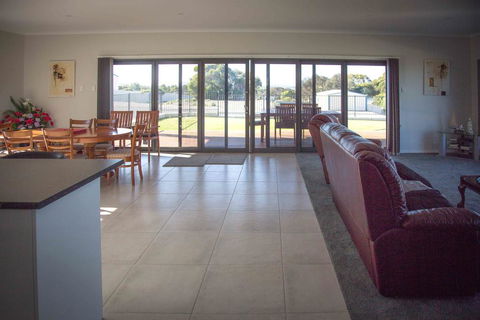 Highview On Victoria Coffin Bay - Darwin Holiday 3