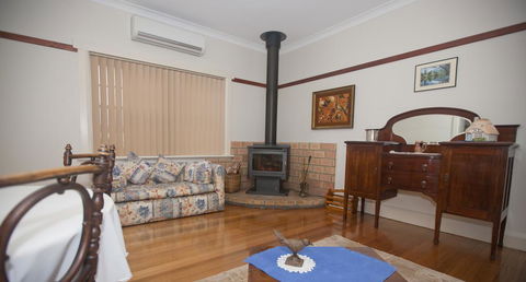 Hillside Cottage - Darwin Holiday 3