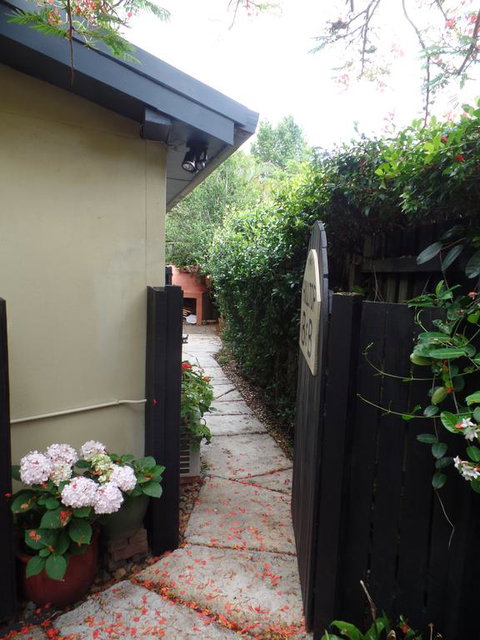 Hilltop B&B - Darwin Holiday 3