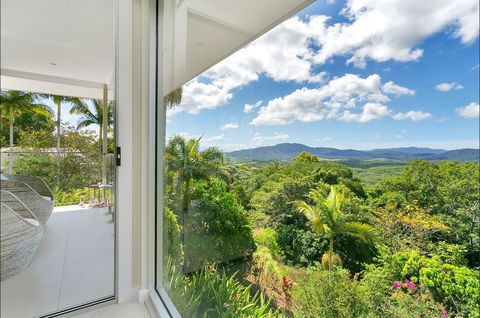 Hilltop Rainforest Retreat - Darwin Holiday 1