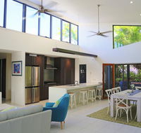 Hilltop Views - Cannonvale - Darwin Holiday