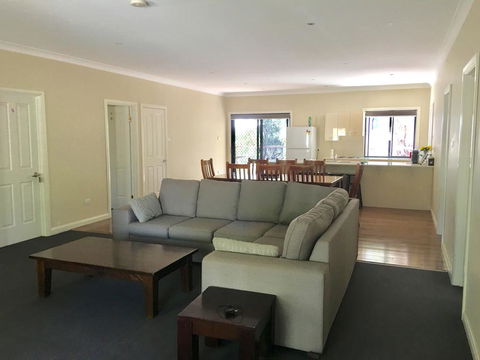 Hillview Farmstay - Darwin Holiday 1