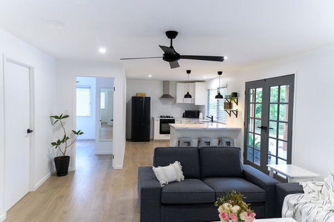 Hinterland Boutique Cottages-Fig Tree Cottage - Darwin Holiday 0