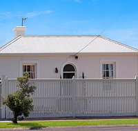 Historic Central Cottage In Warrnambool - Darwin Holiday