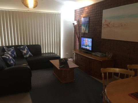 Holiday Home In The Heart Of Anglesea - Darwin Holiday 3