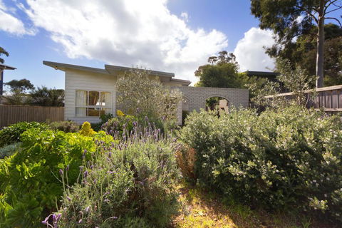HOME SWEET HOME - MOUNT MARTHA - Darwin Holiday 1