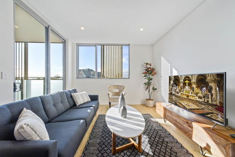 HomeHotel-Luxury And New 2 Bedroom Apartment - Darwin Holiday 1