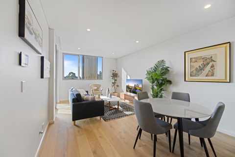 HomeHotel-Luxury And New 2 Bedroom Apartment - Darwin Holiday 2