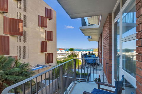 HomeHotel-Urban Retreat In Secure Boutique Block - Darwin Holiday 1
