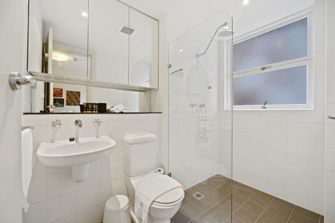 HomeHotel-Urban Retreat In Secure Boutique Block - Darwin Holiday 3
