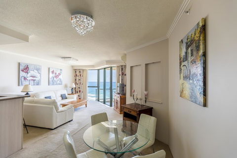 HomePlus - Stunning Ocean View From 34th Floor - Darwin Holiday 3