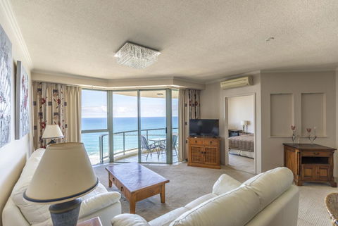 HomePlus - Stunning Ocean View From 34th Floor - Darwin Holiday 1