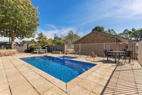 Homestead Motor Inn & Apartments - Darwin Holiday 2