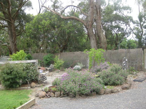 Honeyeater Cottage - Darwin Holiday 0
