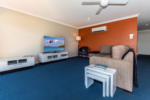 Horizons Golf Club, Villa 123 - Darwin Holiday 1