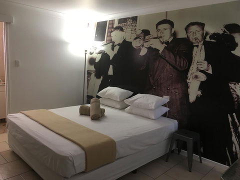 Hotel Corones - Darwin Holiday 1
