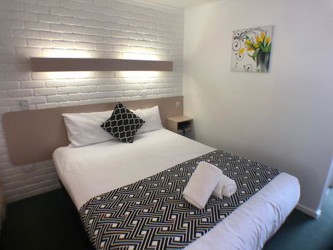 Jacaranda Place Motor Inn - Darwin Holiday 2