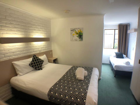Jacaranda Place Motor Inn - Darwin Holiday 3