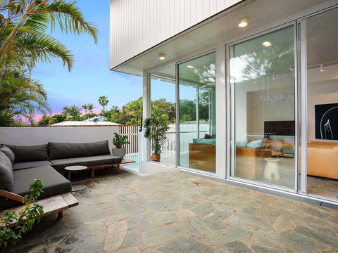 January By Martino Group - Darwin Holiday 0