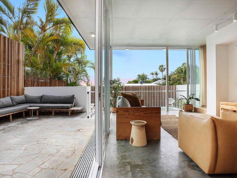 January By Martino Group - Darwin Holiday 3