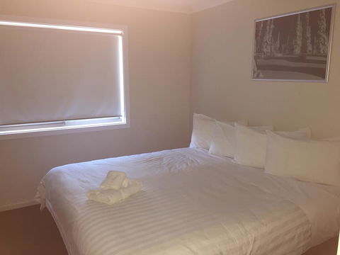 Jasper 3 Town Centre Jindabyne - Darwin Holiday 1