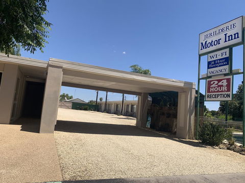 Jerilderie Motor Inn - Darwin Holiday 0