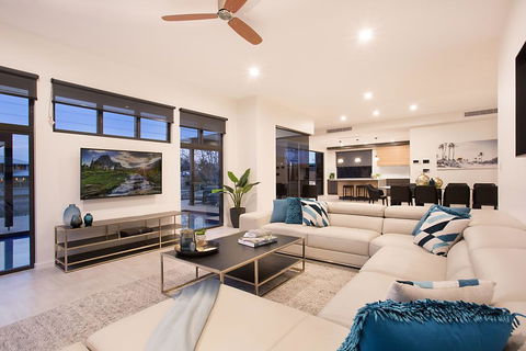 Jewel Of Broadbeach - Darwin Holiday 1
