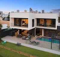 Jewel of Broadbeach - Darwin Holiday