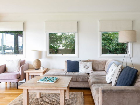 JOHANSSON'S PERCH No. 3 - Darwin Holiday 3