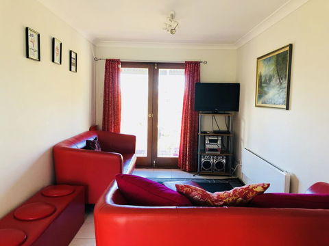 Josefinas - Darwin Holiday 1