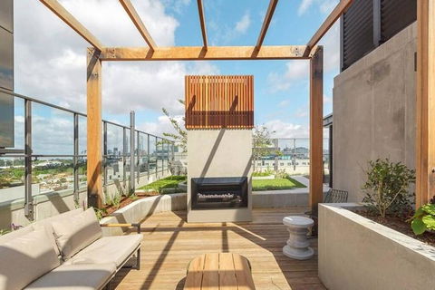 JUDD Your Stylish Richmond Abode Awaits You - Darwin Holiday 0