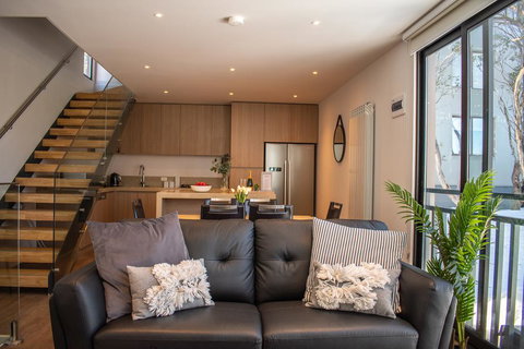 Kabuki Mt Buller - Darwin Holiday 0