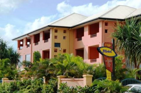 Kacy's Bargara Beach Motel - Darwin Holiday 1