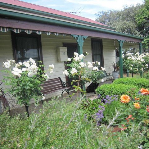 Kaikora Seaside Cottage - Darwin Holiday 3