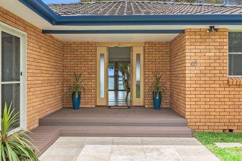 Kalimna Lakeside Living - Darwin Holiday 2