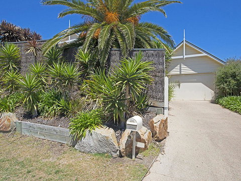 KaniCoast - Darwin Holiday 0