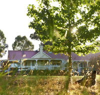 Karri House. Eat - Stay - Love - Darwin Holiday