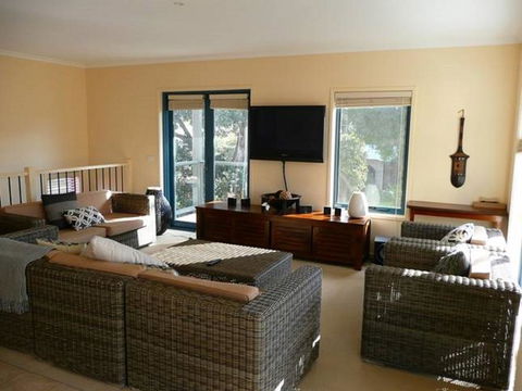 Kava Villa Cowes - Darwin Holiday 1
