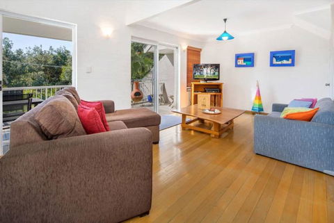 Kendall Beach Apartments 5 - Belongil Beach - Darwin Holiday 0