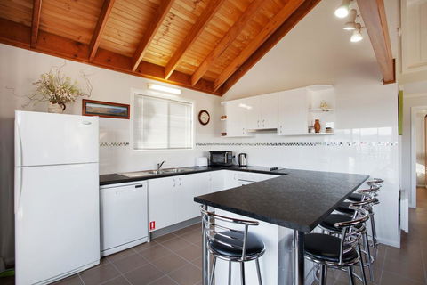 Kestrels Rest 2/116 Gippsland Street - Darwin Holiday 2