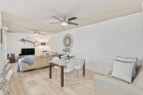 Kiah Unit 14 53 Victoria Parade - Darwin Holiday 2