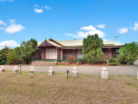 King Retreat Estate - You Can Honestly Walk To Bimbadgen And Hope Estate Concerts - Darwin Holiday 0
