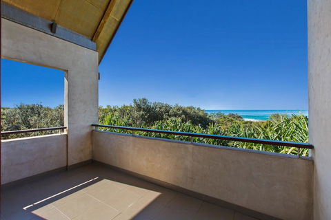 Kingscliff Balinese Beachfront Retreat - Darwin Holiday 3