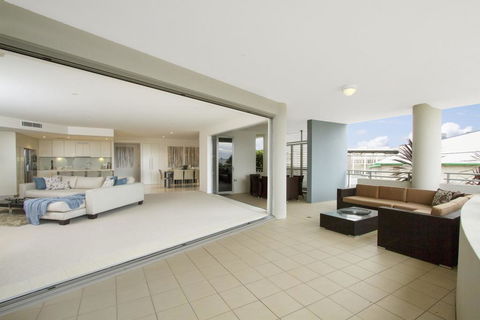 KINGSCLIFF OCEAN VIEW TERRACE BY THE FIGTREE 5 - Darwin Holiday 2