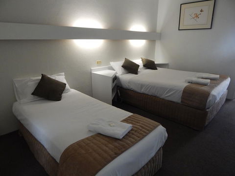 Kingston Lobster Motel - Darwin Holiday 1