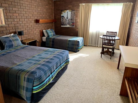 Kingswood Motel - Darwin Holiday 2
