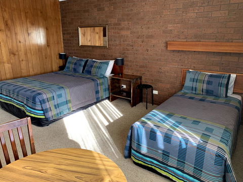 Kingswood Motel - Darwin Holiday 1