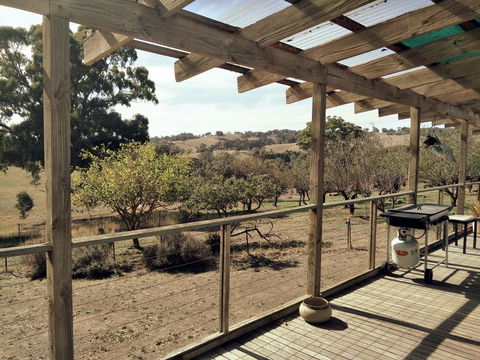 Kinross Metcalfe Farm - Darwin Holiday 1