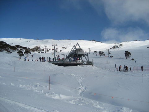 Knockshannoch Ski Lodge - Darwin Holiday 2
